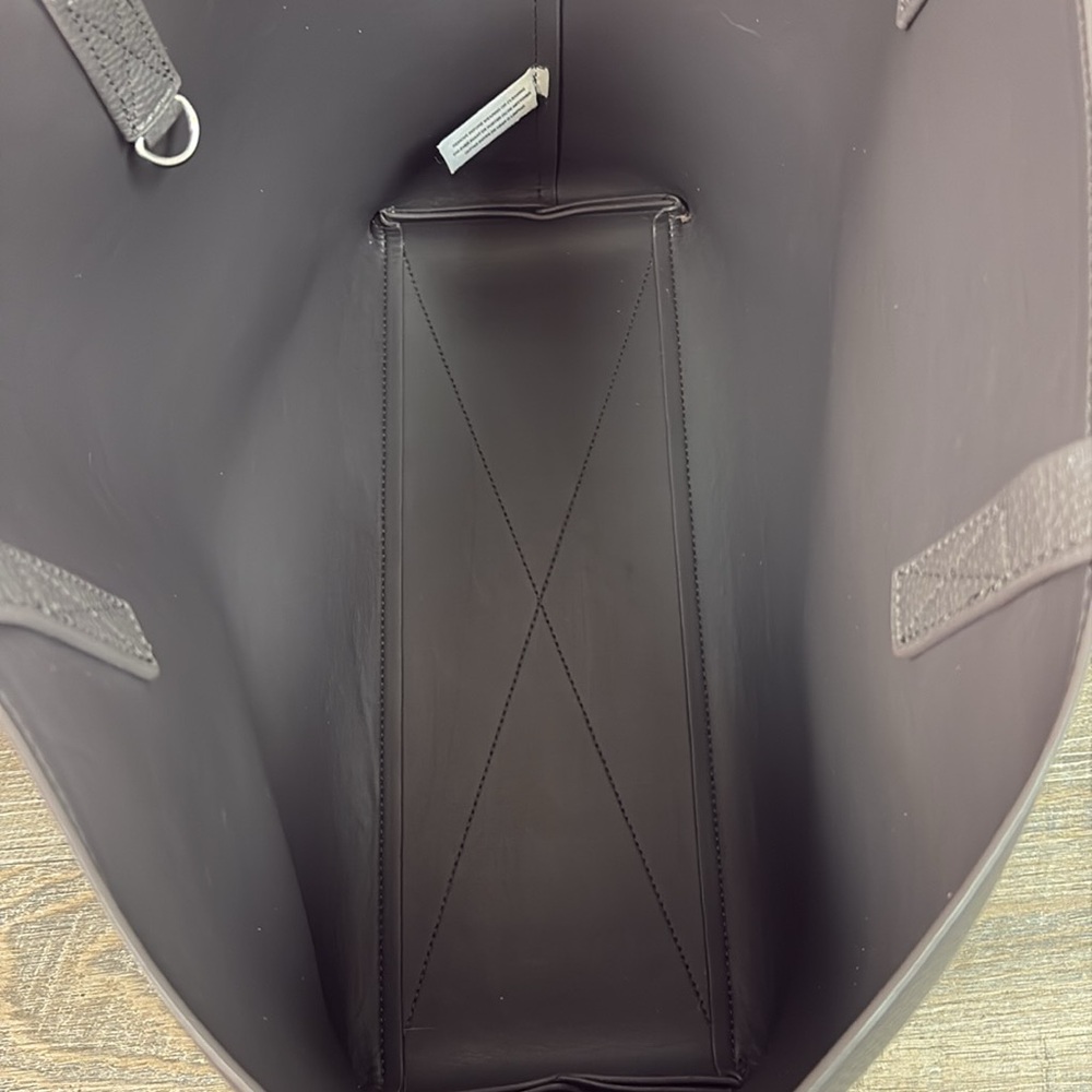 SOLD IN STORE Calvin Klein All Day Tote - Picture 5 of 10